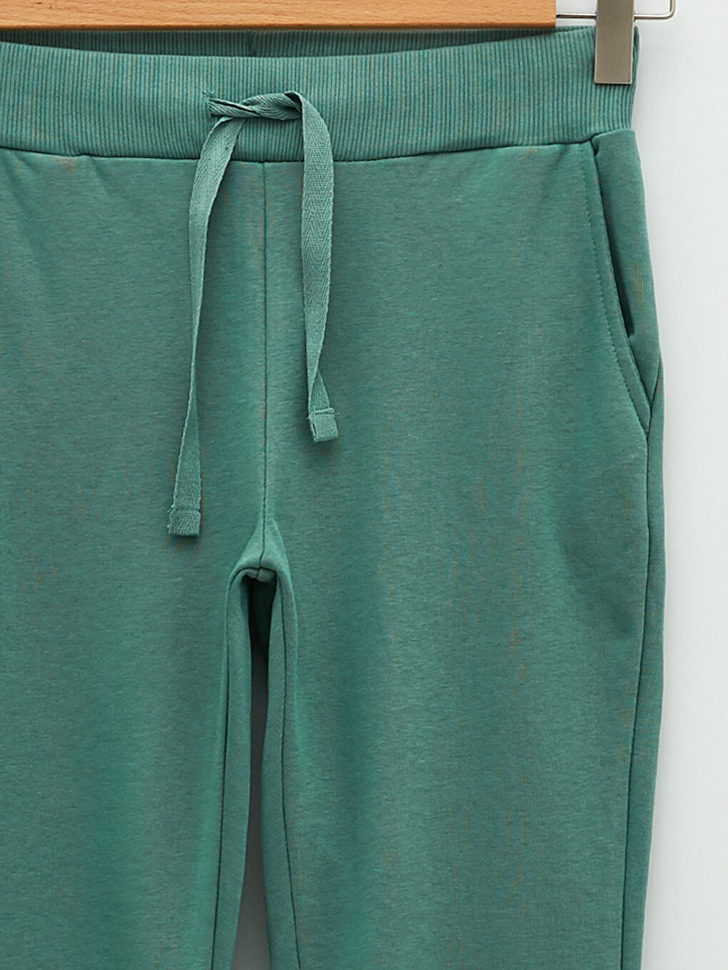 әйелдерге арналған серпімді белдік стандартты қалтасы бар джоггер спорттық шалбары-8