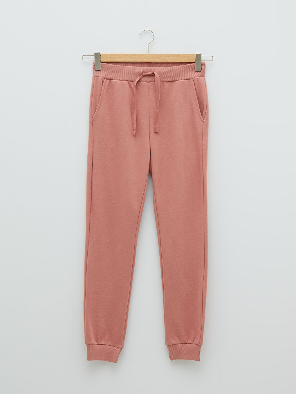 Спортивные джоггеры с эластичным поясом и обычными карманами для женщин-5