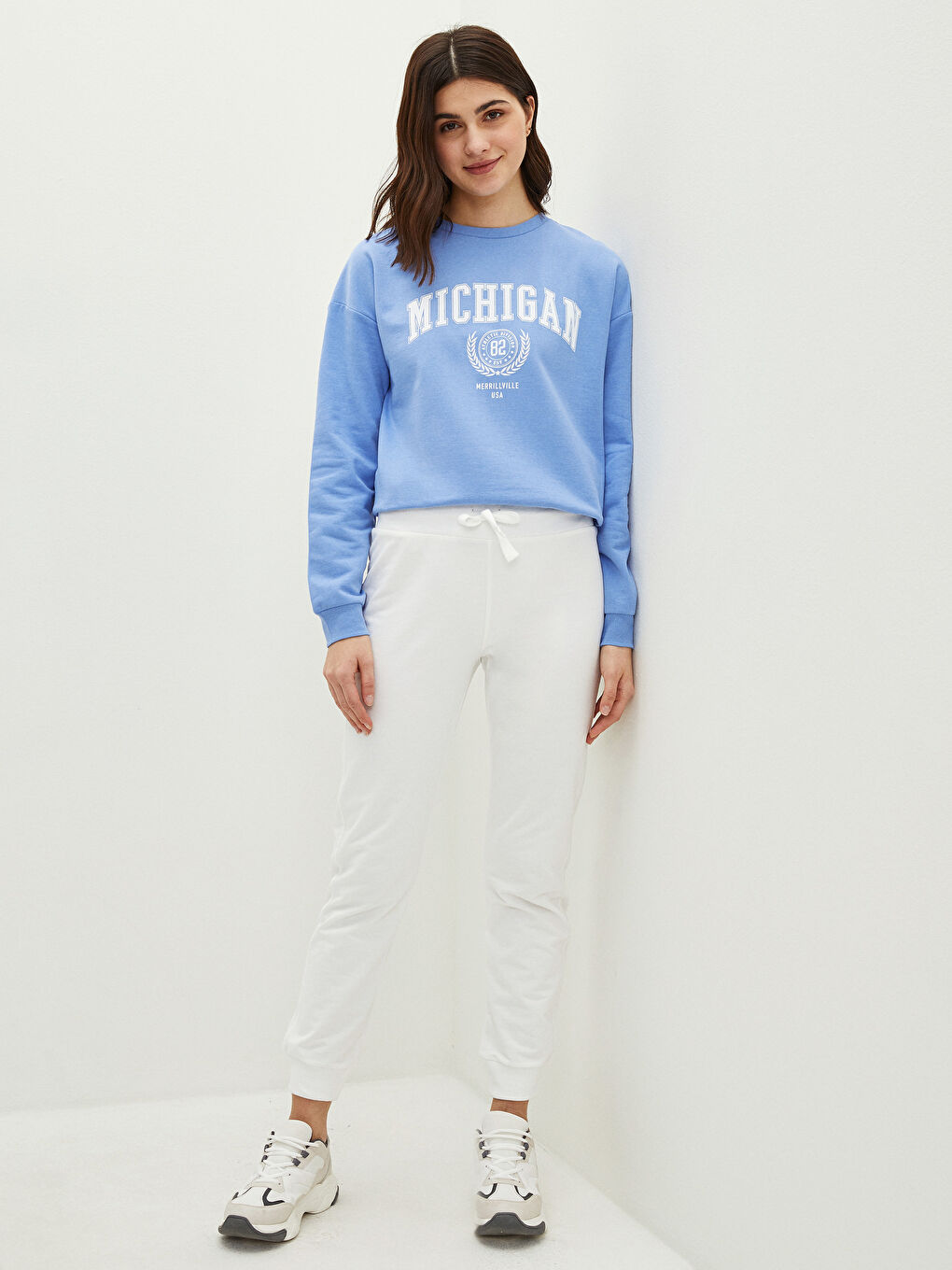 Women's Elasticated Waist Plain Jogger Sweatpants-1