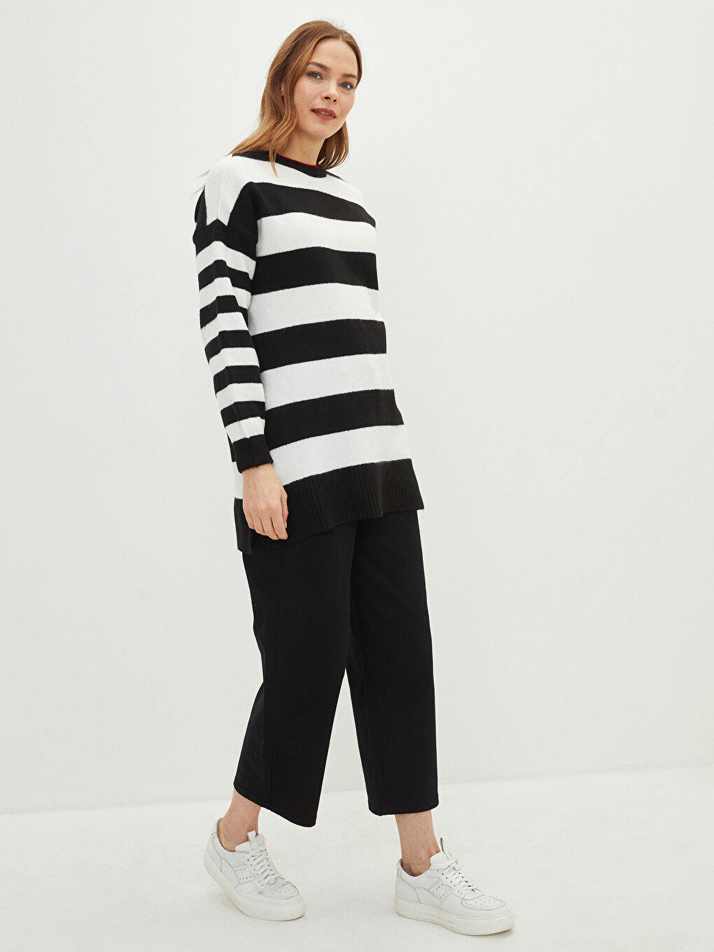 Standard Fit Straight Pocket Detailed Wide Leg Gabardine Women's Trousers-3