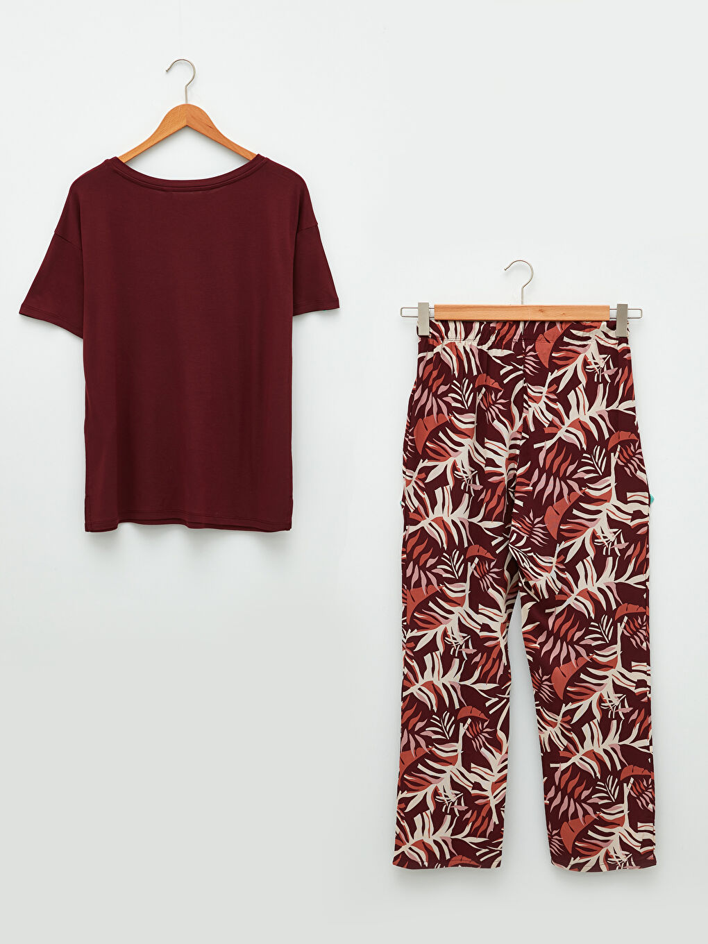 Bordo Bisiklet Yaka Desenli Kısa Kollu Kadın Viskon Pijama Takımı-12