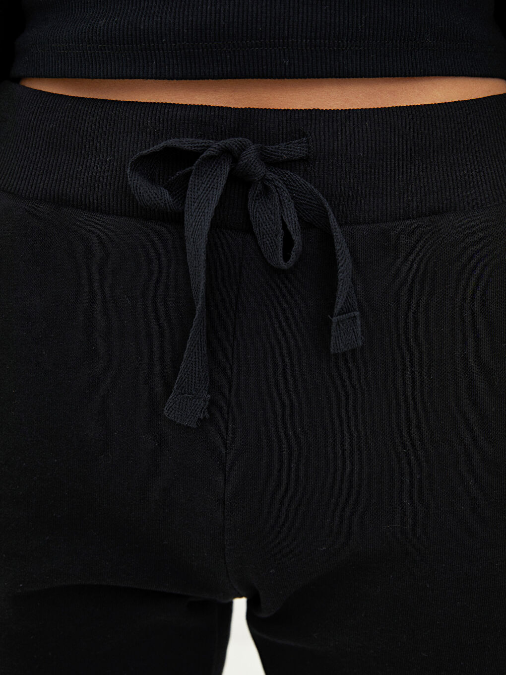 LCW Vision Beli Lastikli Düz Cep Detaylı Kadın Jogger Eşofman Altı -S26586Z8-RQN