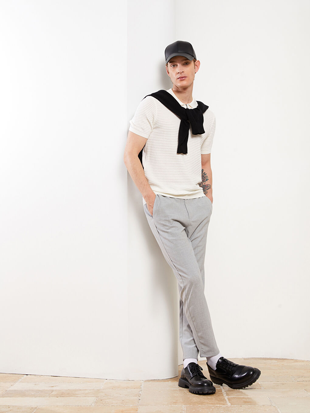 بنطلون رجالي بقصة رفيعة