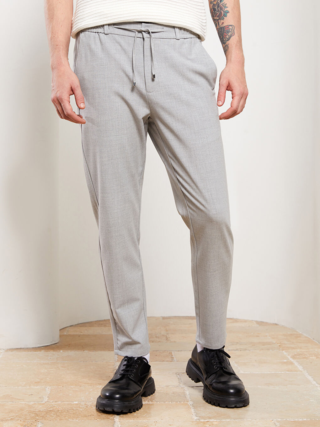 بنطلون رجالي بقصة رفيعة-3