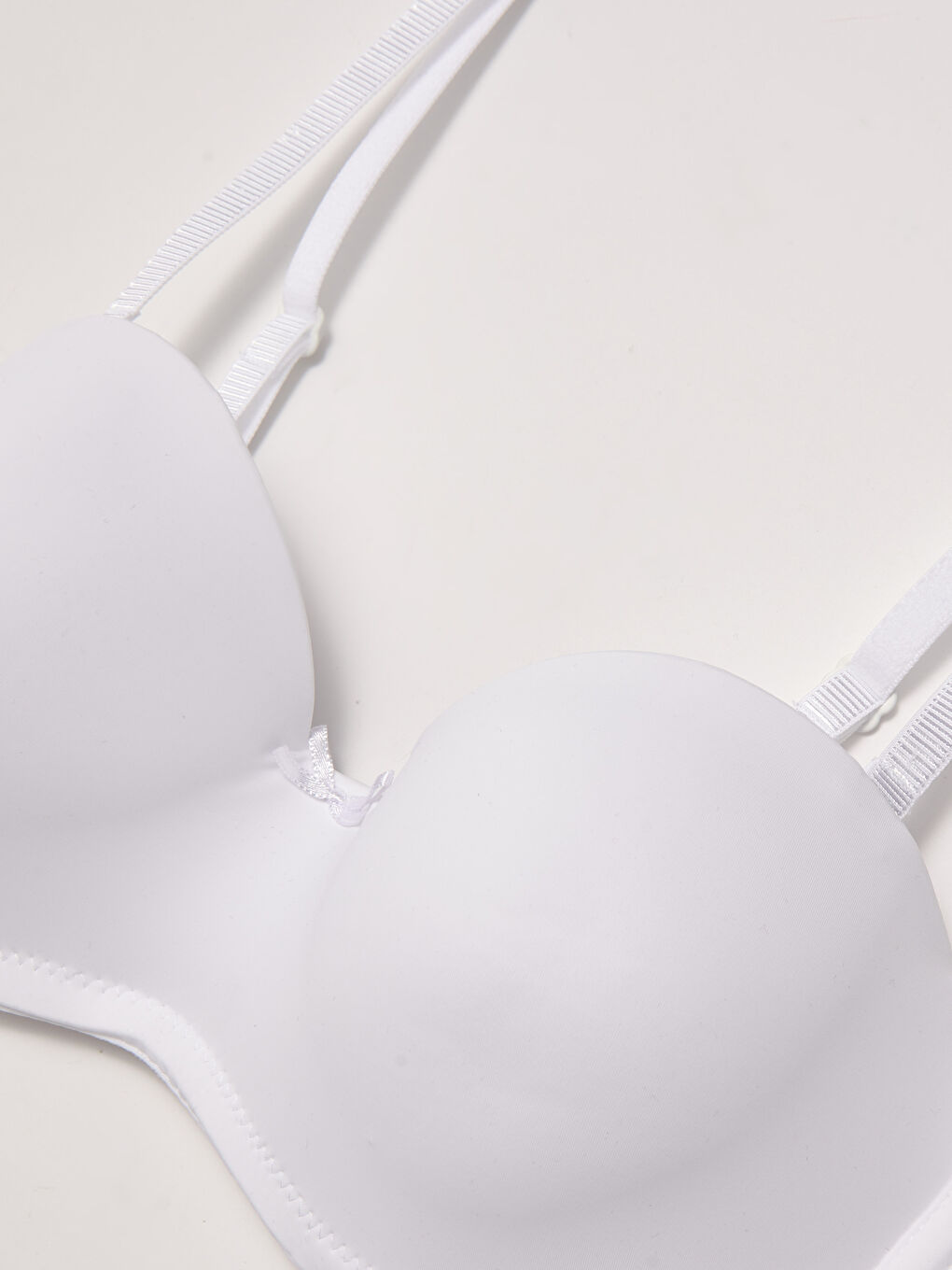 Beyaz Balenli Dolgusuz Düz Straplez Sütyen-1