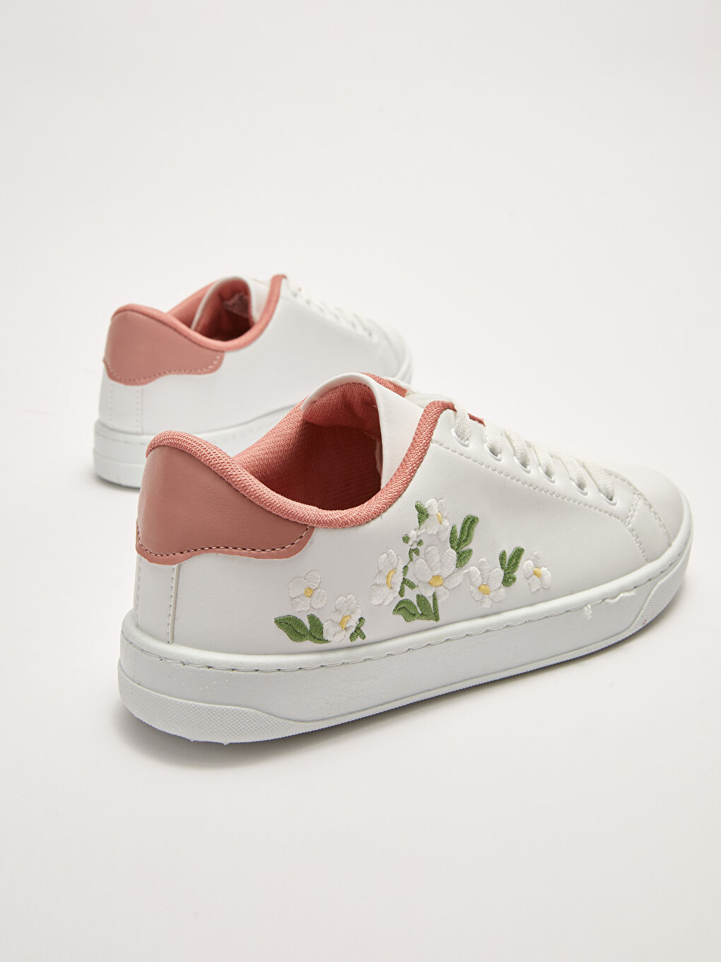 LCW STEPS Floral Embroidery Lace-Up Women's Sneakers -S27023Z8-J5E