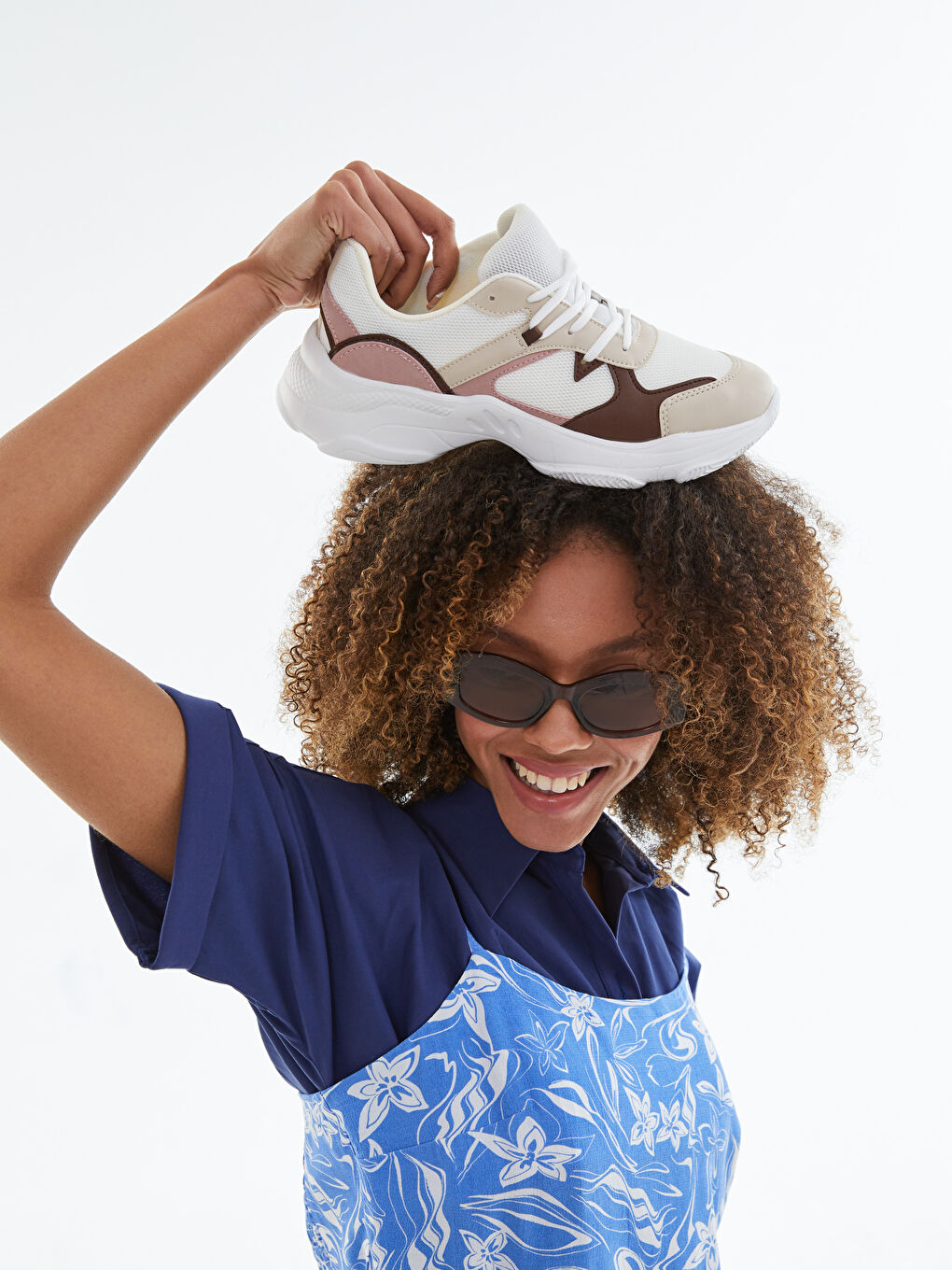 Color Block Lace Up Thick Sole Women's Sneakers-2