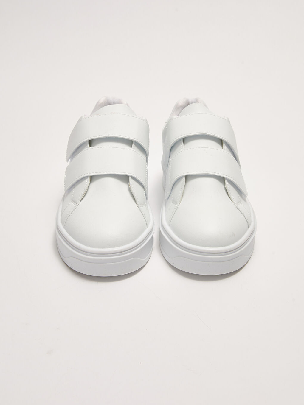 Beyaz Deri Görünümlü Cırt Cırtlı Kadın Spor Ayakkabı-2