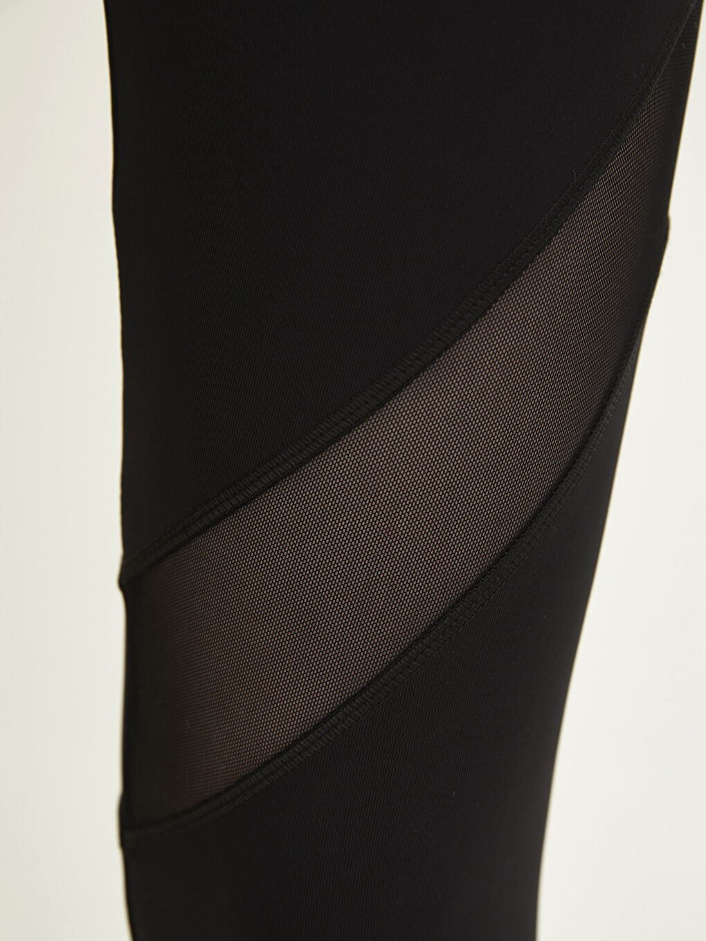 Siyah Beli Lastikli Tül Detaylı Kadın Tayt-3