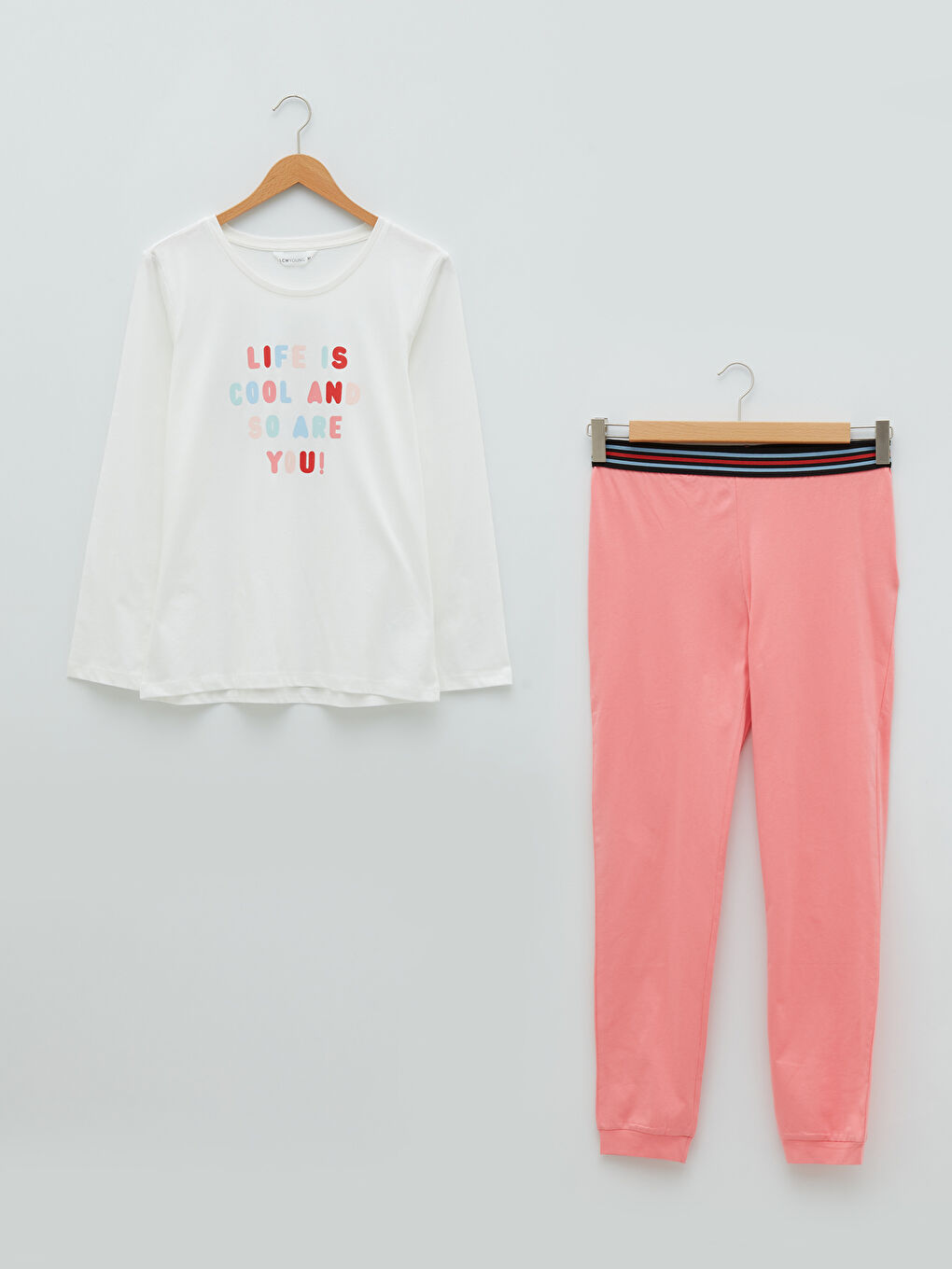 طقم بيجاما نسائي قطن كم طويل مطبوع بحروف برقبة دائرية-5