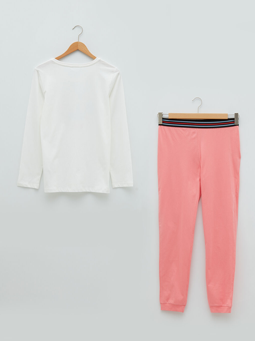 طقم بيجاما نسائي قطن كم طويل مطبوع بحروف برقبة دائرية-6