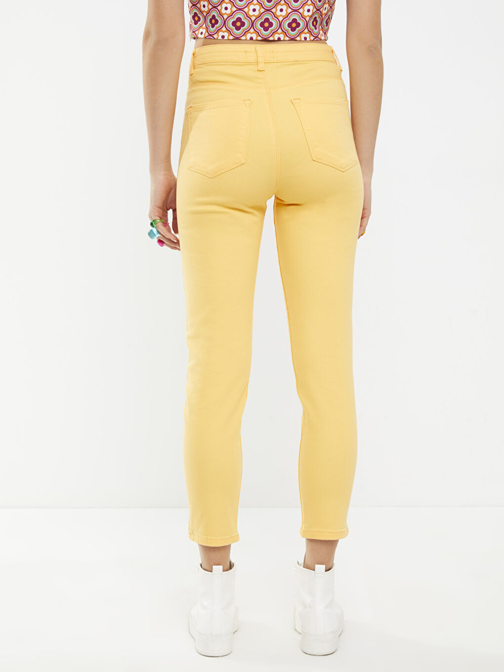 Normal Waist Slim Fit Straight Pocket Detailed Gabardine Women's Trousers-4