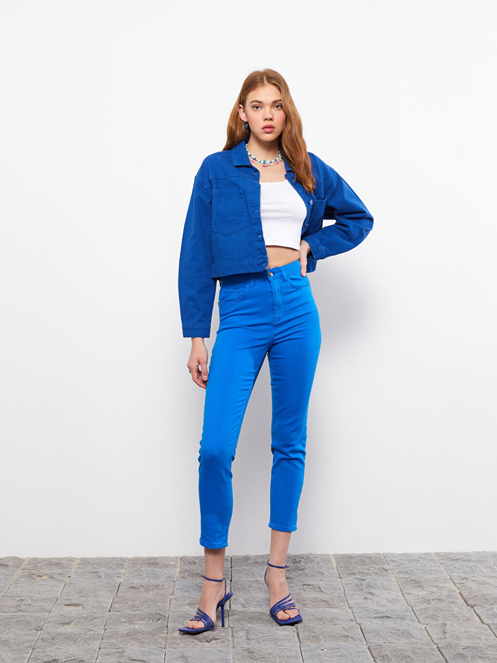 Normal Waist Slim Fit Straight Pocket Detailed Gabardine Women's Trousers-1