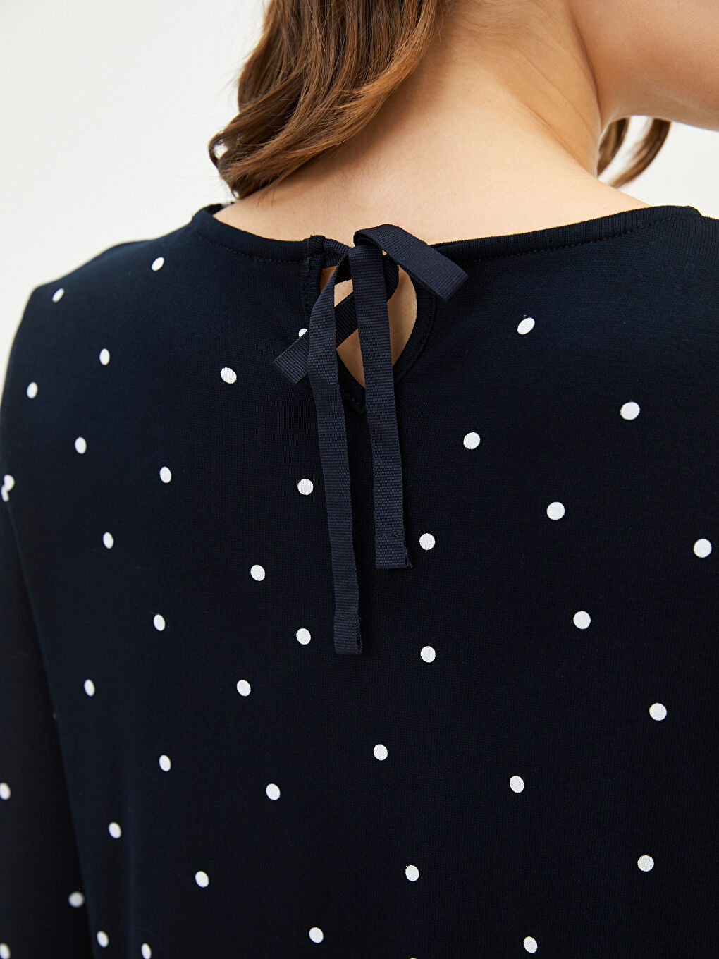 Lacivert Bisiklet Yaka Puantiyeli Uzun Kollu Viskon Kadın Tişört-4