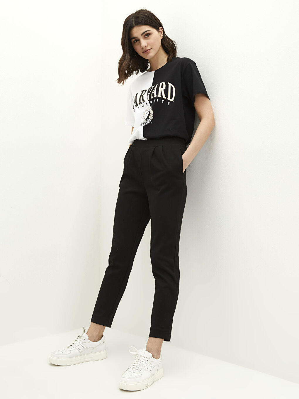 Siyah Beli Lastikli Düz Cep Detaylı Kadın Pantolon