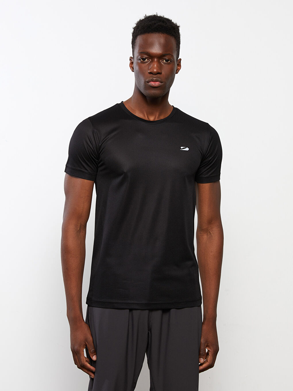 Siyah Bisiklet Yaka Kısa Kollu Erkek Spor Tişört