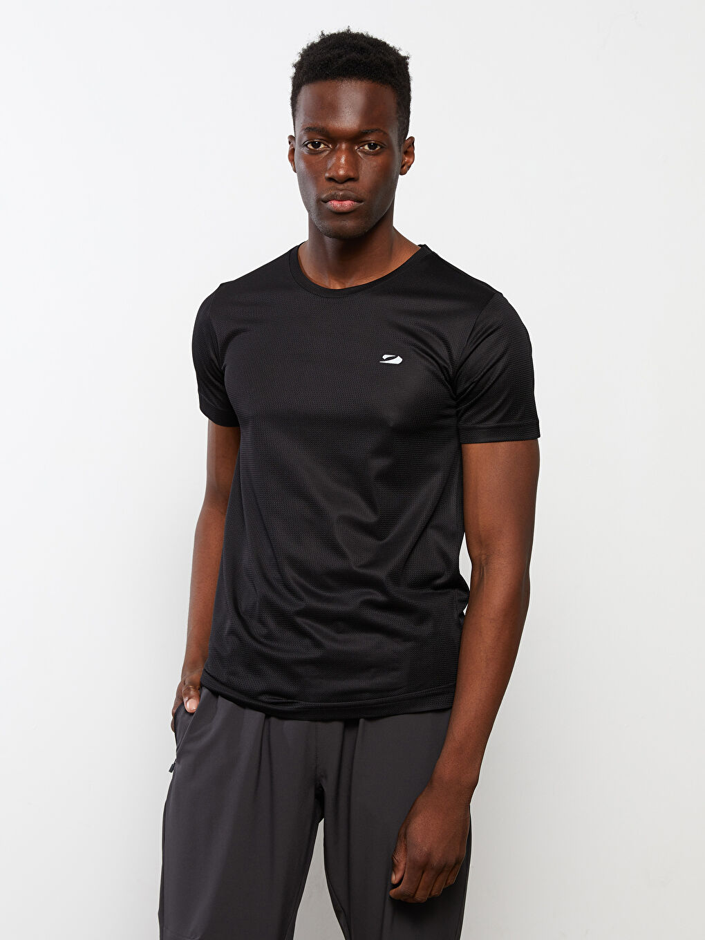 Siyah Bisiklet Yaka Kısa Kollu Erkek Spor Tişört-1