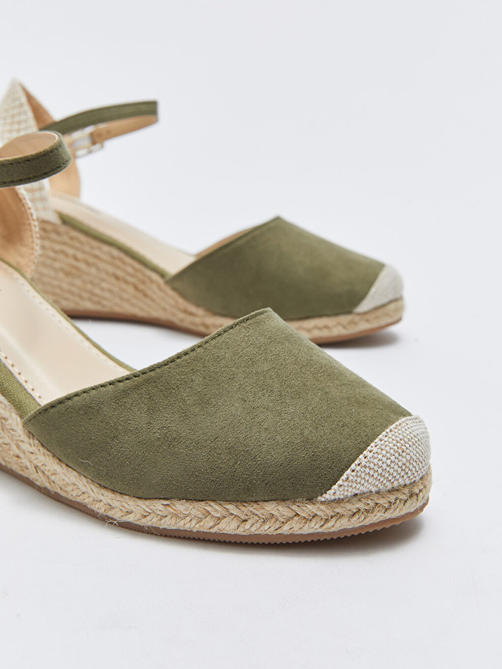 LCW STEPS Buckle Detailed Straw Wedge Heeled Shoes -S27306Z8-S1R