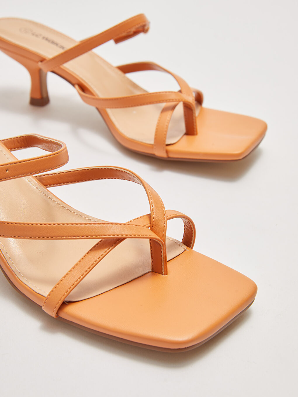LCW STEPS Women's Leather Look Cross-Band Heeled Sandals -S27318Z8-S0E