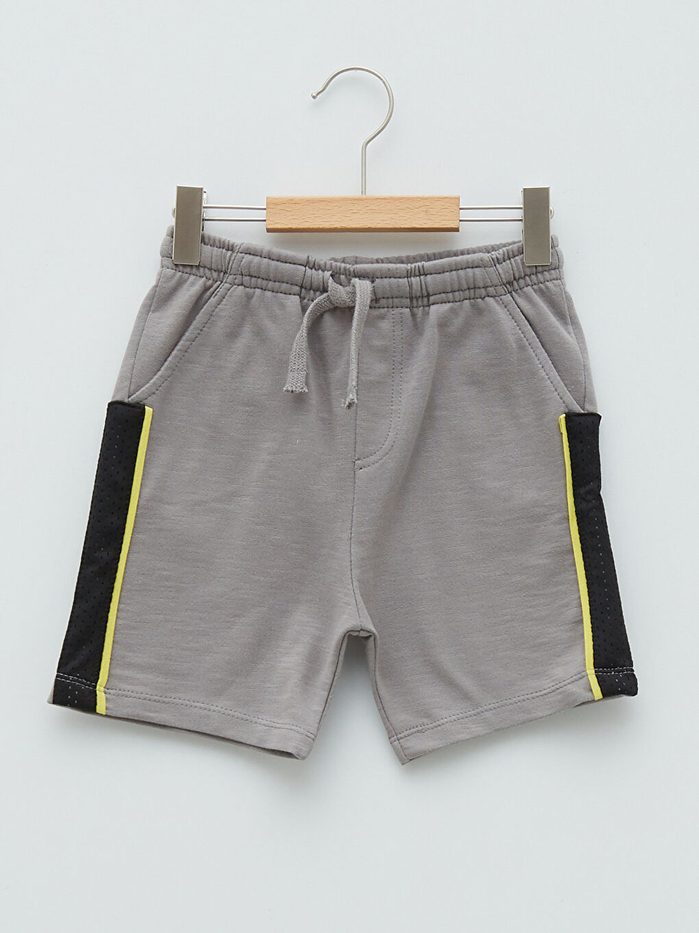Beli Lastikli Erkek Bebek Şort