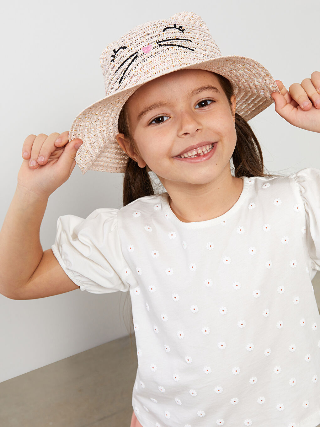 LCW ACCESSORIES Cat Embroidery Detail Girl's Straw Beach Hat -S27401Z4-FEJ
