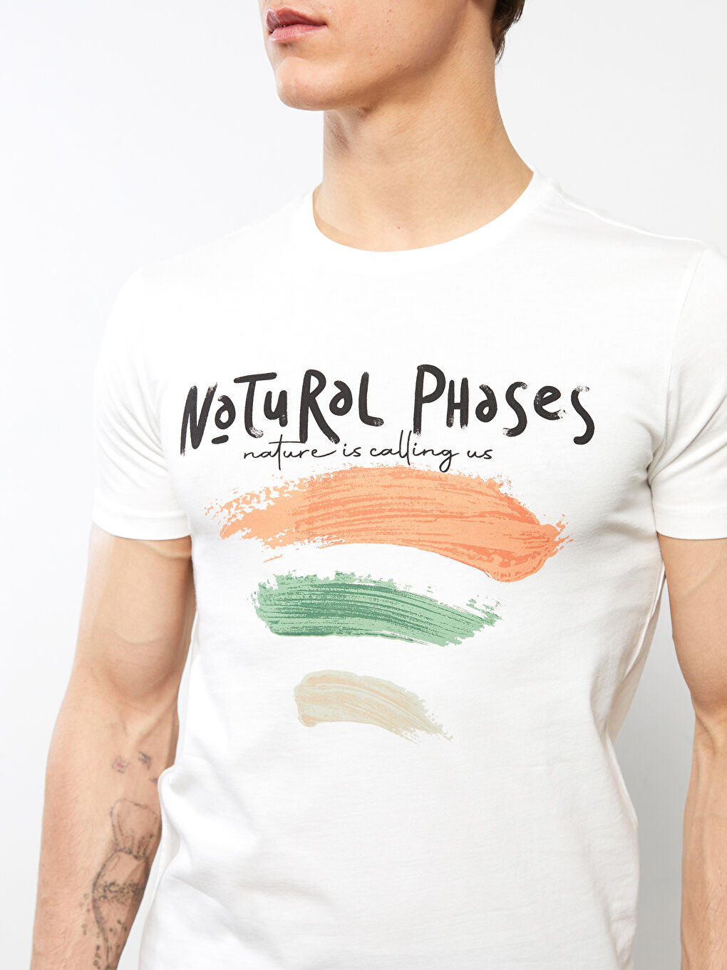 Ekru Bisiklet Yaka Kısa Kollu Baskılı Penye Erkek Tişört-4