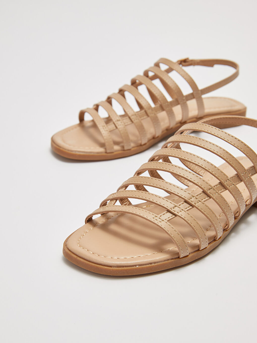 Әйелдерге арналған жасанды былғары ілмекті бекіту сандалдар-2