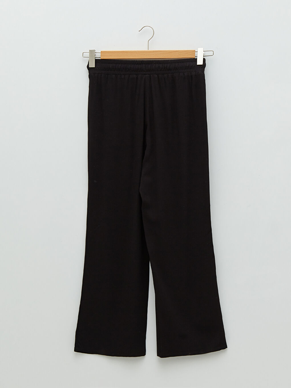 LCWAIKIKI Basic Elastic Waist Comfortable Fit Pocket Detailed Viscose Women's Trousers -S27489Z8-CVL