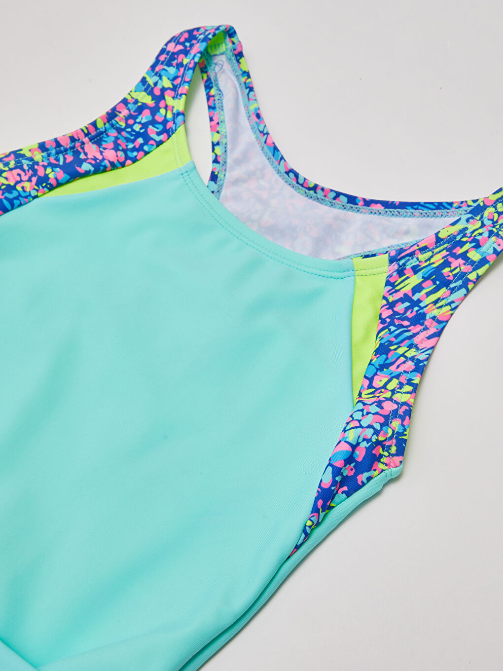 Turkuaz Esnek Kumaştan Baskılı Kız Çocuk Mayo ve Etek-3