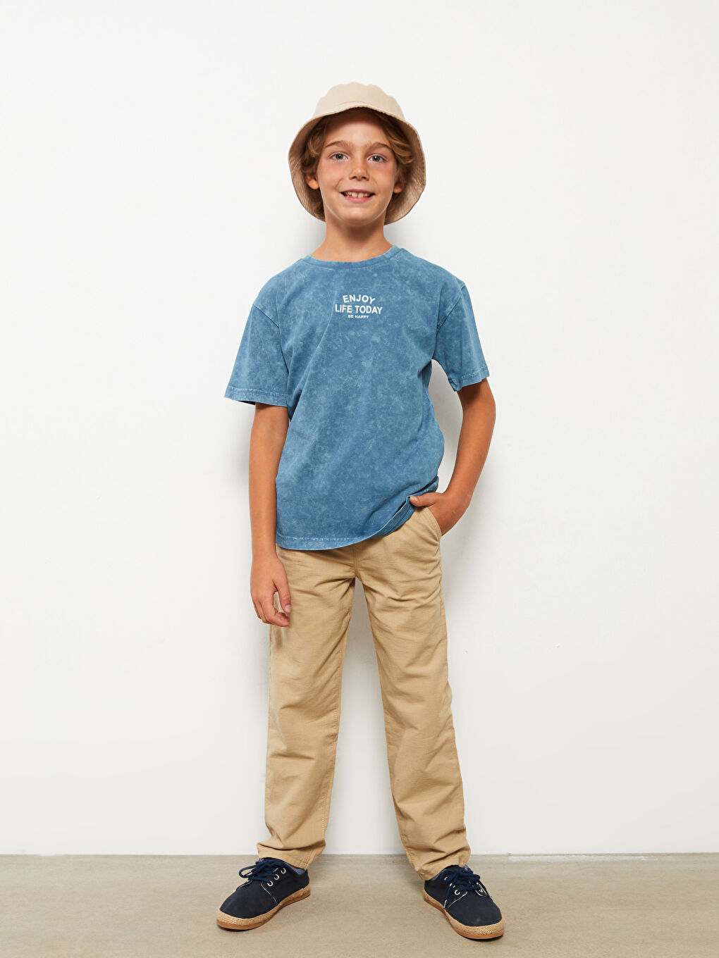 Bej Beli Lastikli Basic Gabardin Erkek Çocuk Pantolon-1