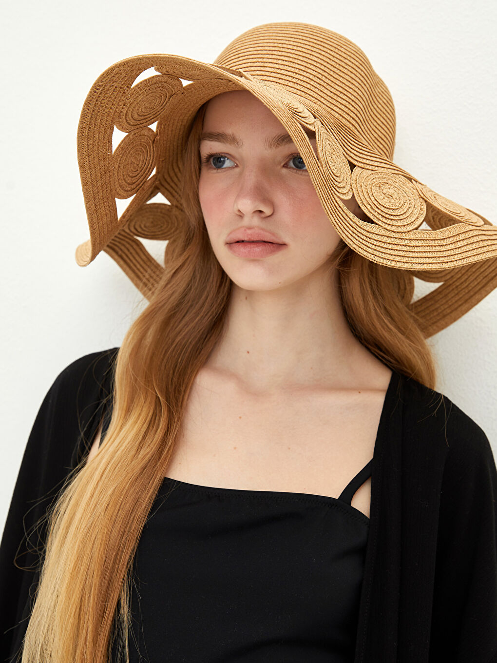 Bej Hasır Kadın Fötr Şapka