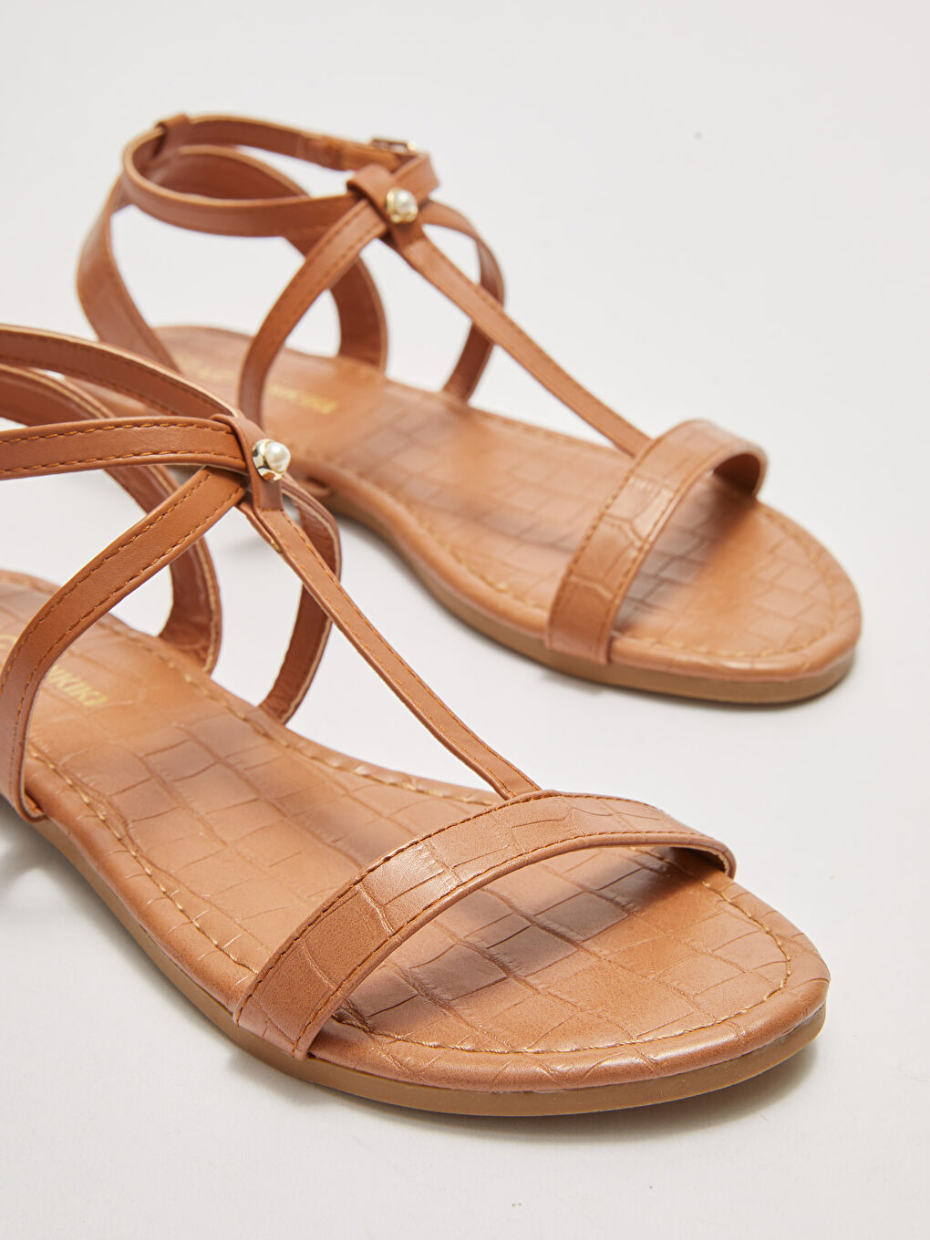 Band Detail Buckled Women's Sandals-3