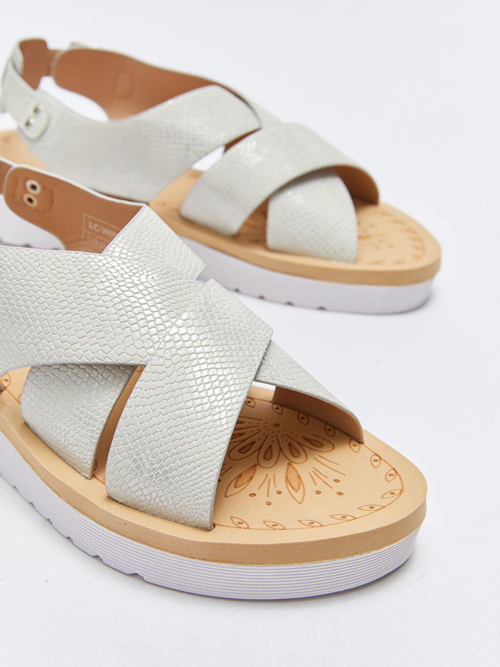 Gemusterte Damen Sandalen mit gekreuzten Riemen-2