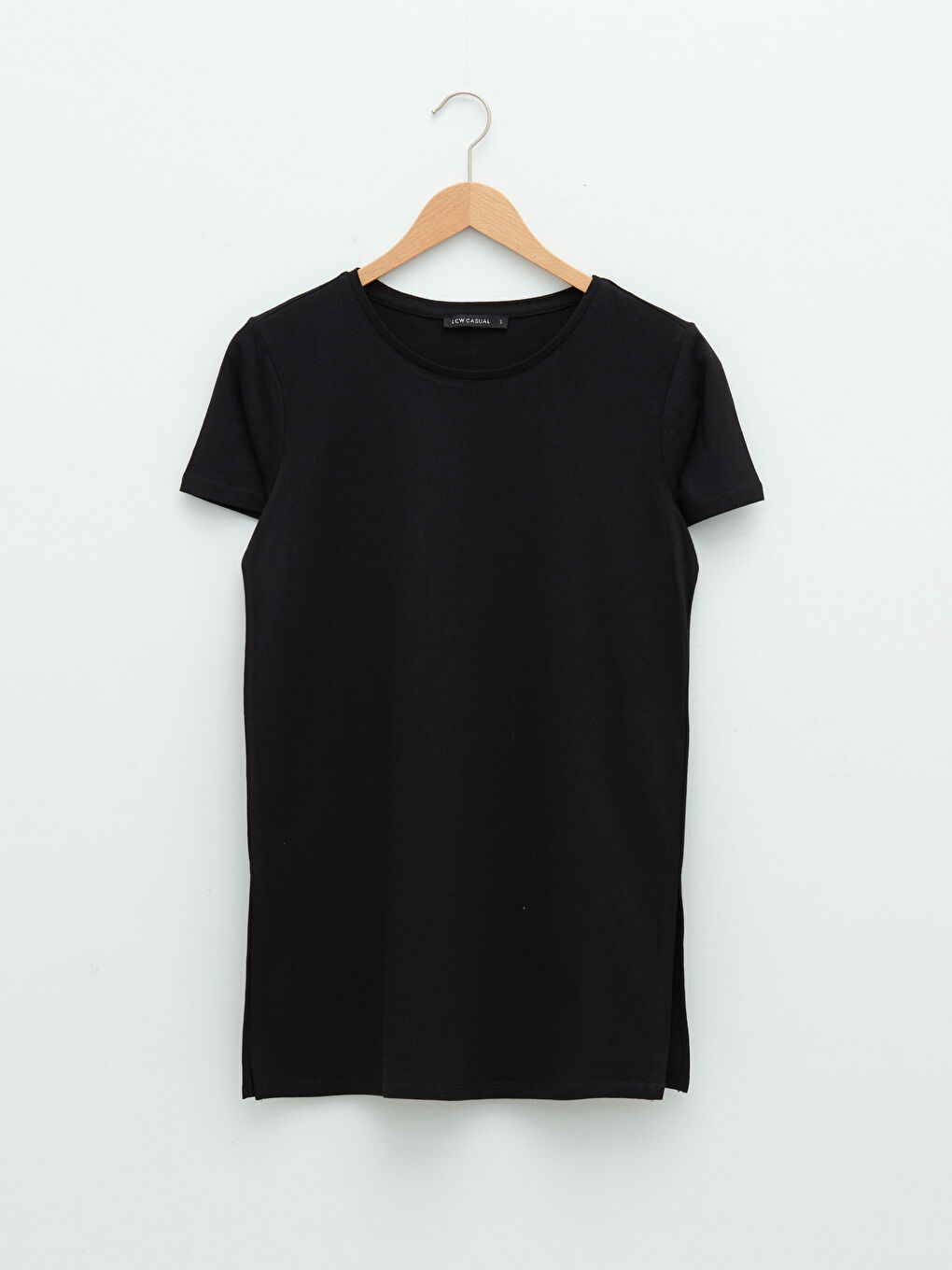 Siyah Bisiklet Yaka Düz Kısa Kollu Kadın Tişört-5