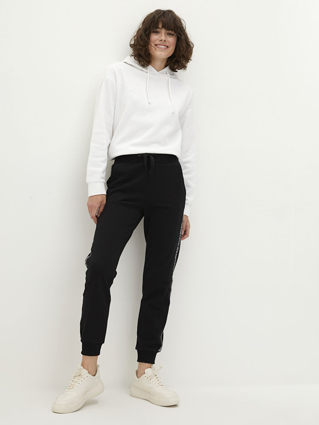 Спортивные Джоггеры Женские С Принтом, Карманами И Эластичной Талией-1