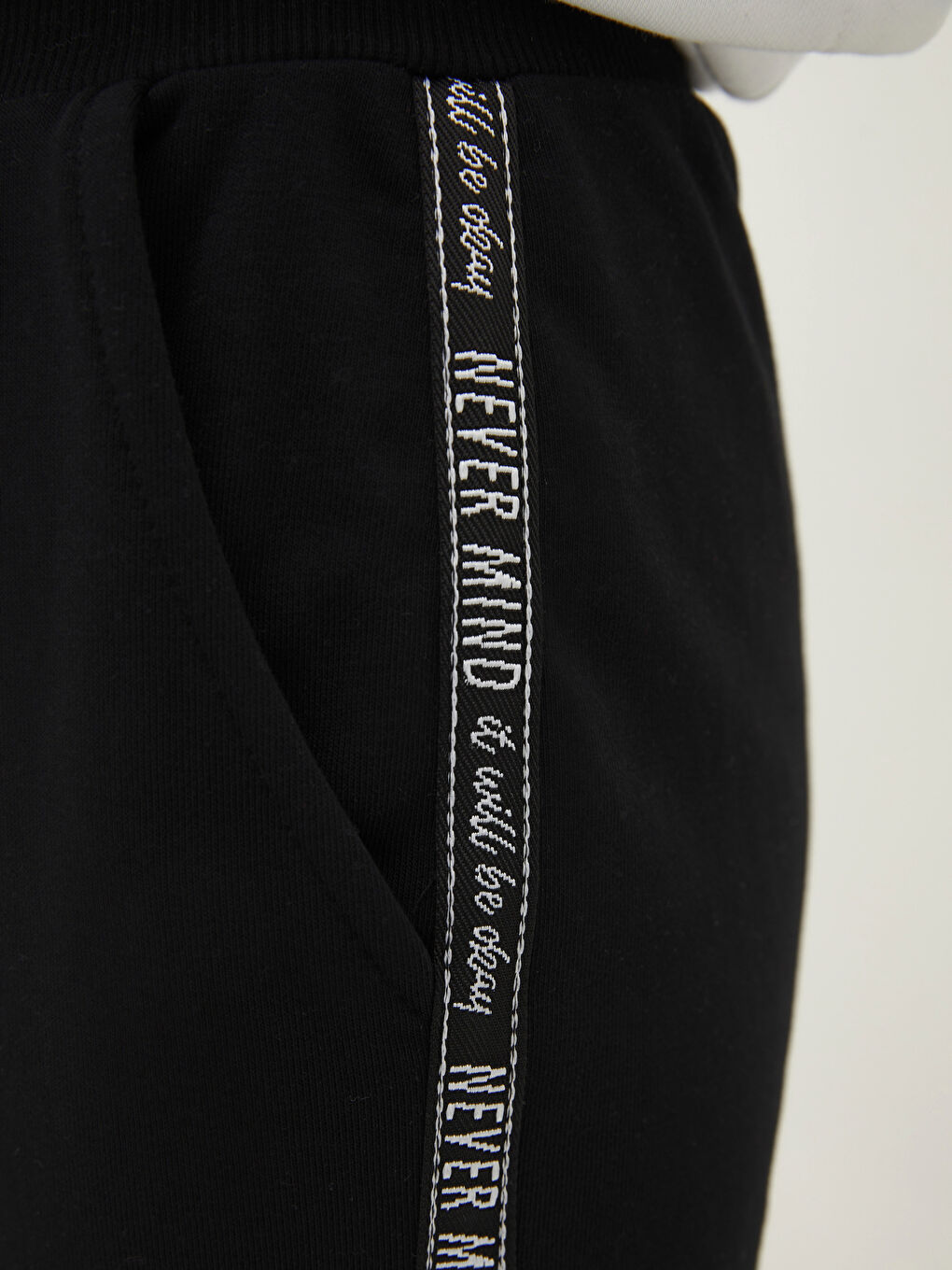 Спортивные Джоггеры Женские С Принтом, Карманами И Эластичной Талией-3