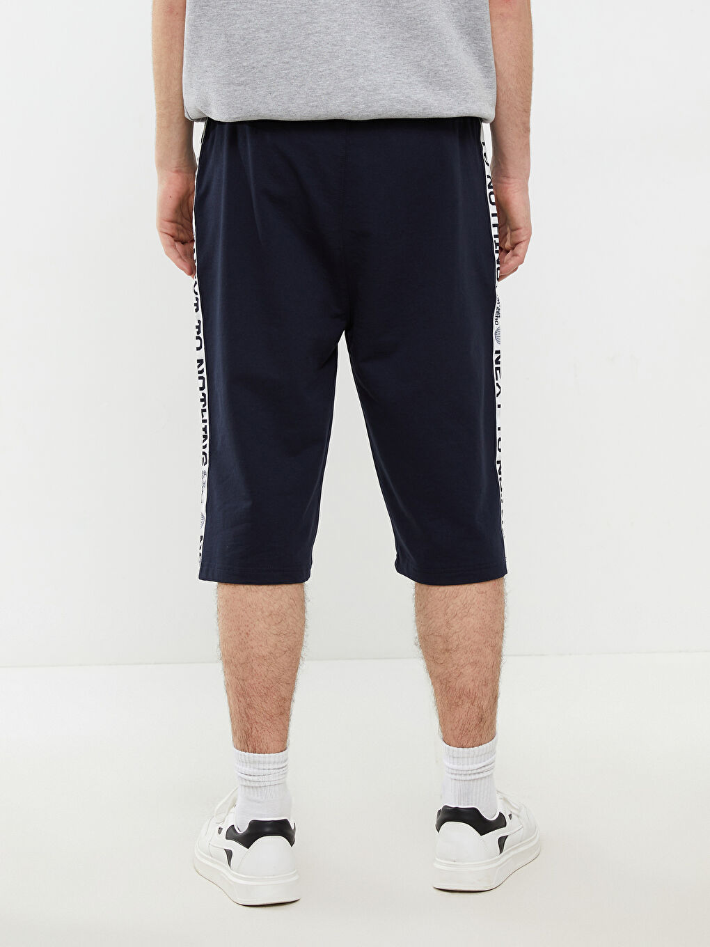 Lacivert Standart Kalıp Baskılı Erkek Şort-4