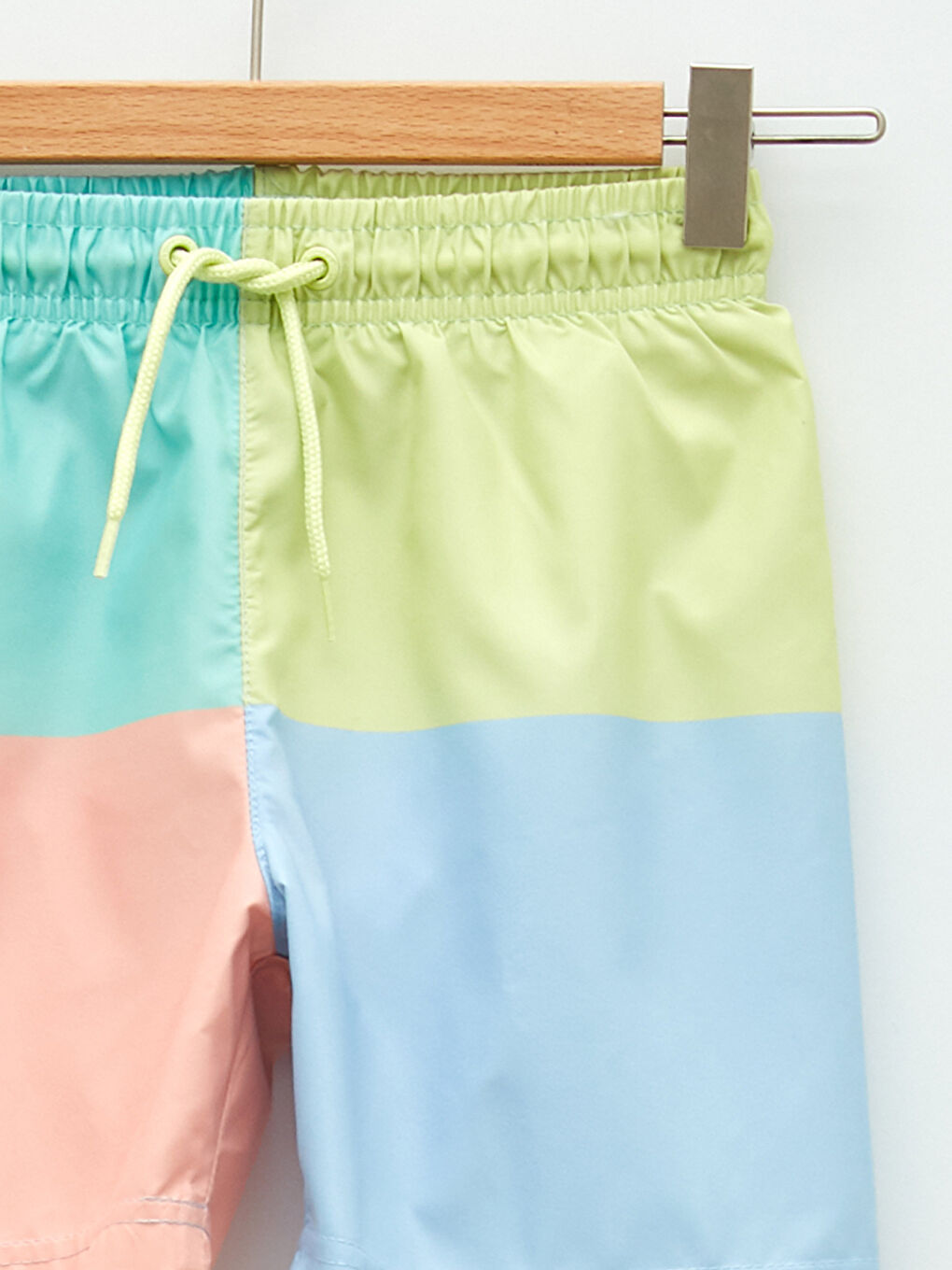 Color Block Quick Dry Boys Beach Shorts With Elastic Waist -S27680Z4-LRL