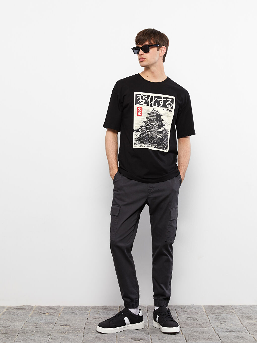 Siyah Oversize Bisiklet Yaka Kısa Kollu Baskılı Penye Erkek Tişört-2