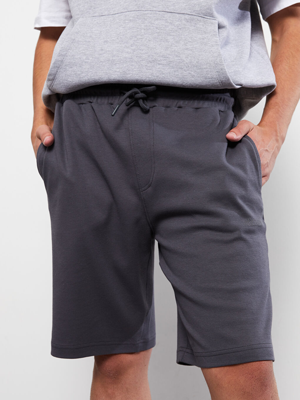 Standard Pattern Knitted Men's Shorts-4