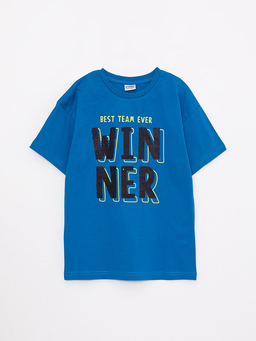 تيشيرت قطن اولاد ياقة دائرية مطبوع ومطرز بترتر على الجانبين كم قصير-2