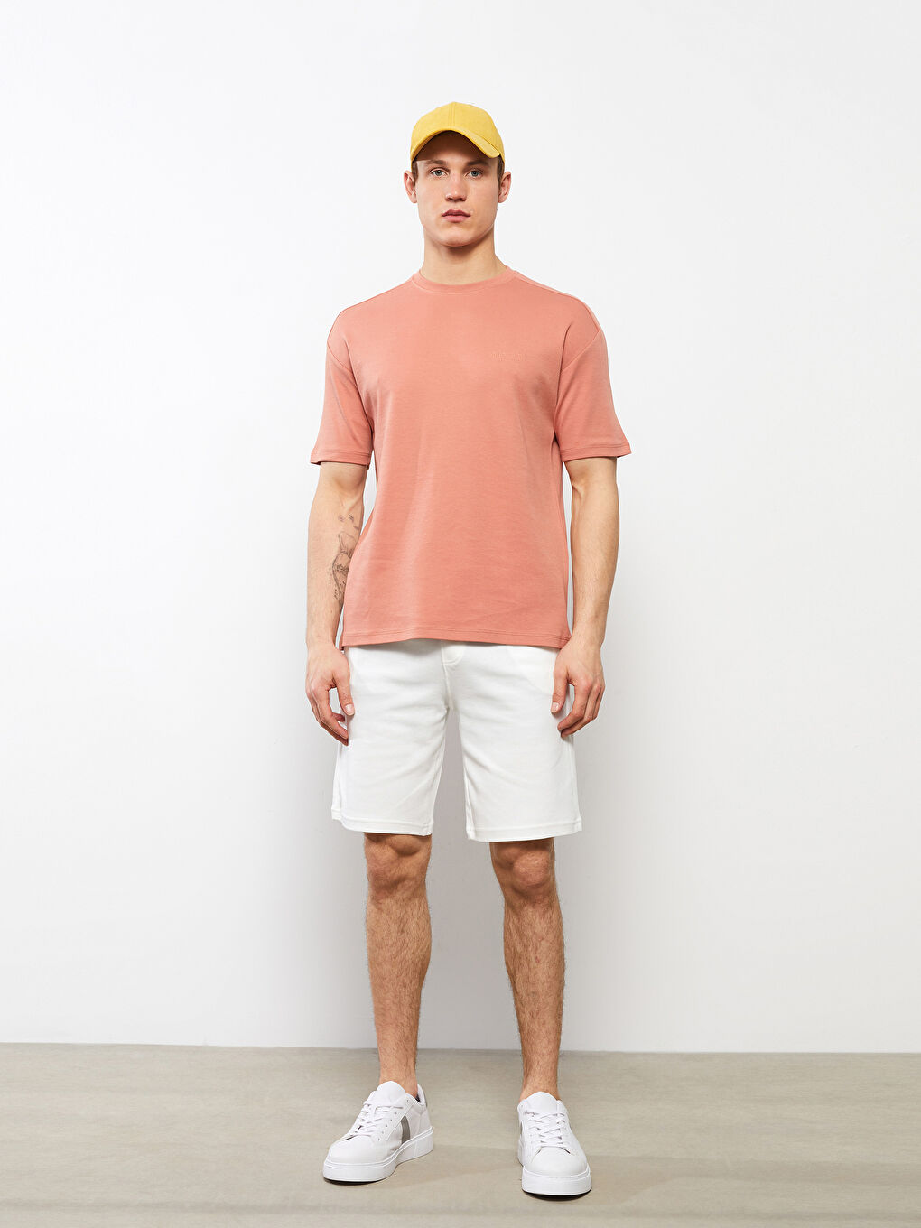 Pembe Bisiklet Yaka Penye Erkek Tişört-1