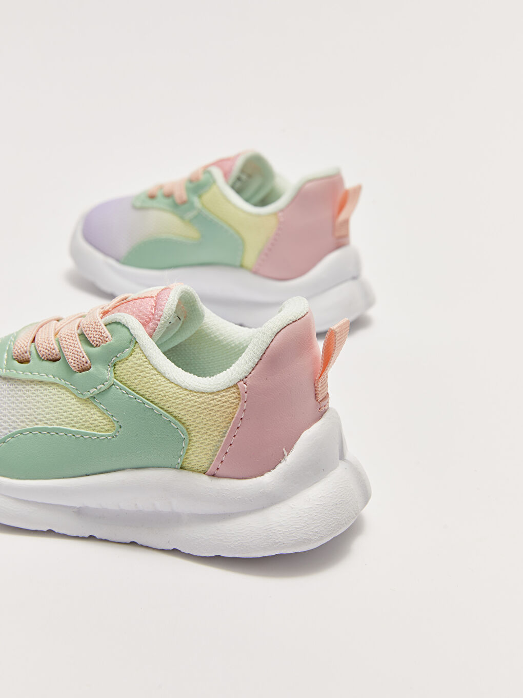 أحذية رياضية بناتي رضع برباط ونعل سميك للمشي-4