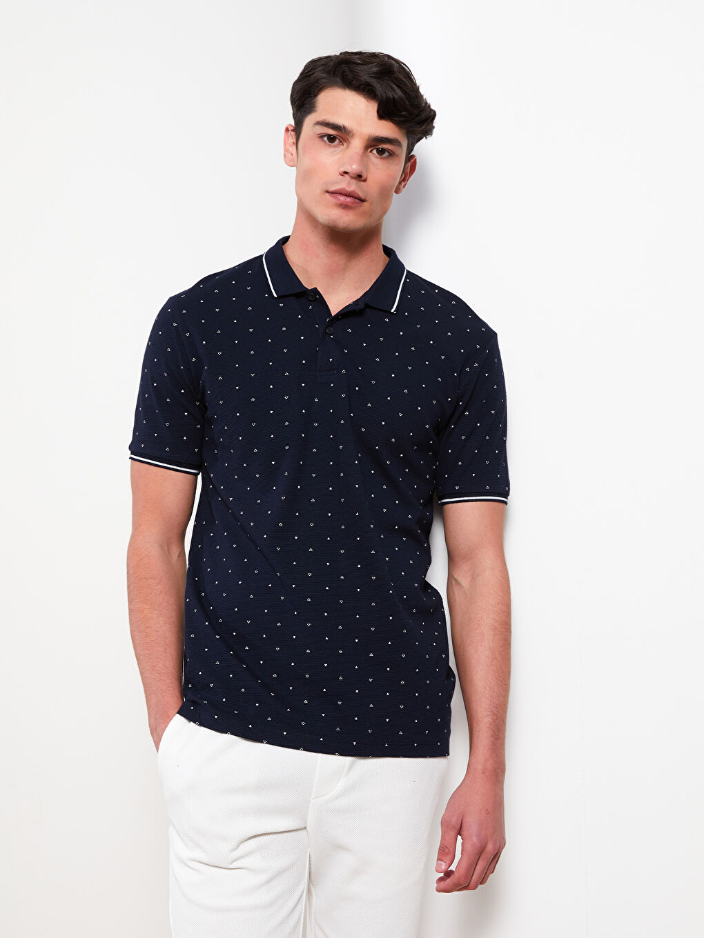 Lacivert Polo Yaka Kısa Kollu Desenli Erkek Tişört-1