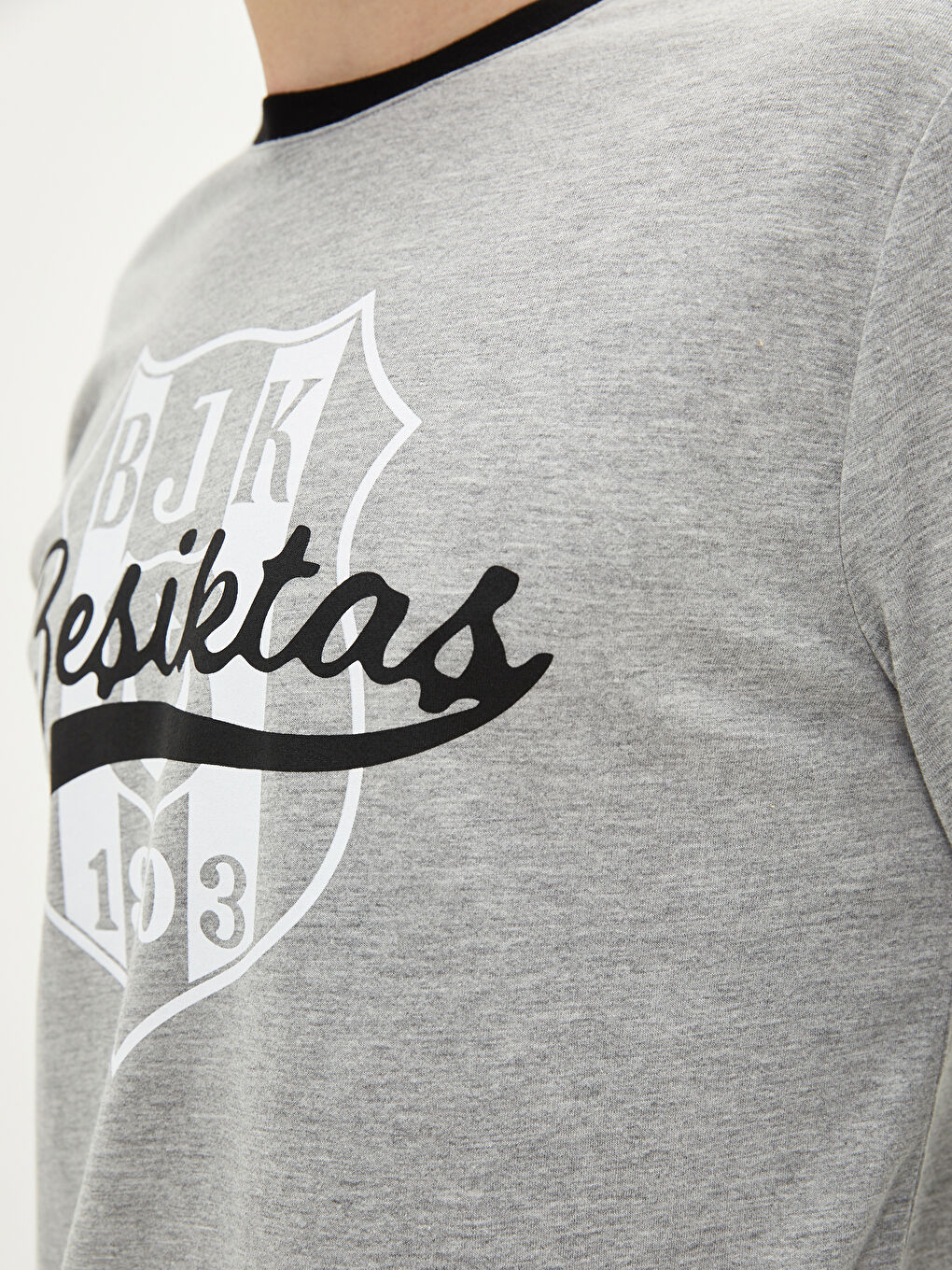 Gri Standart Kalıp Beşiktaş Baskılı Erkek Taraftar Pijama Takımı-3