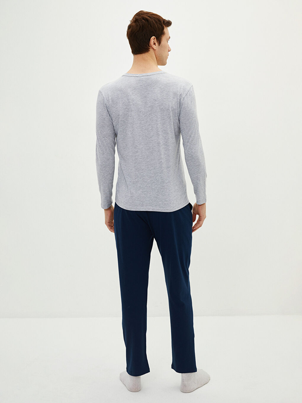 Gri Standart Kalıp Fenerbahçe Baskılı Erkek Taraftar Pijama Takımı-4