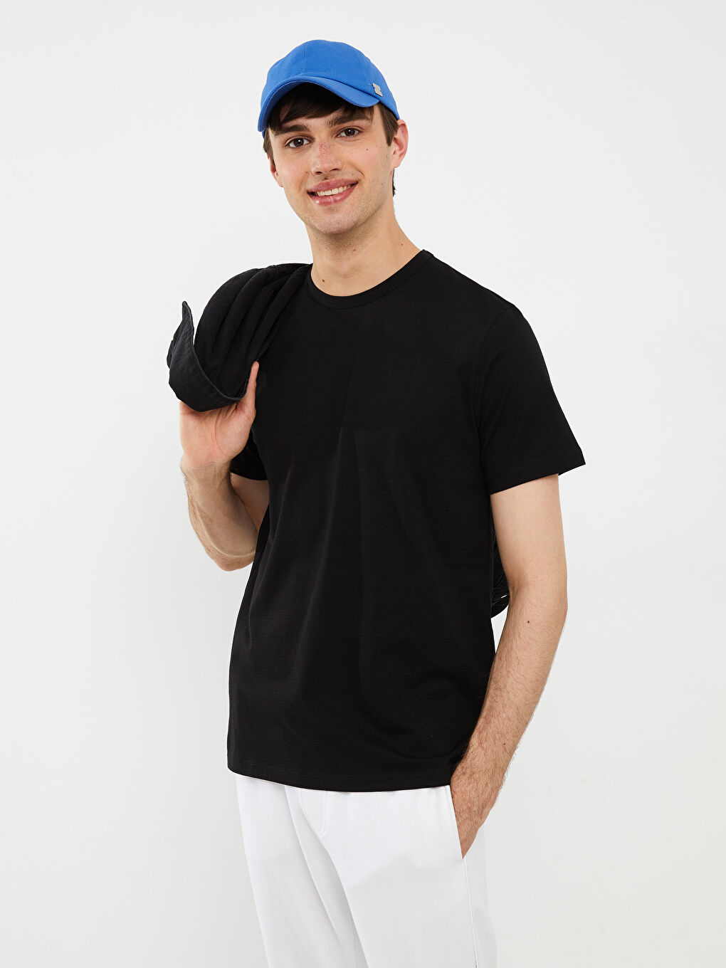 Siyah Bisiklet Yaka Kısa Kollu Basic Penye Erkek Tişört