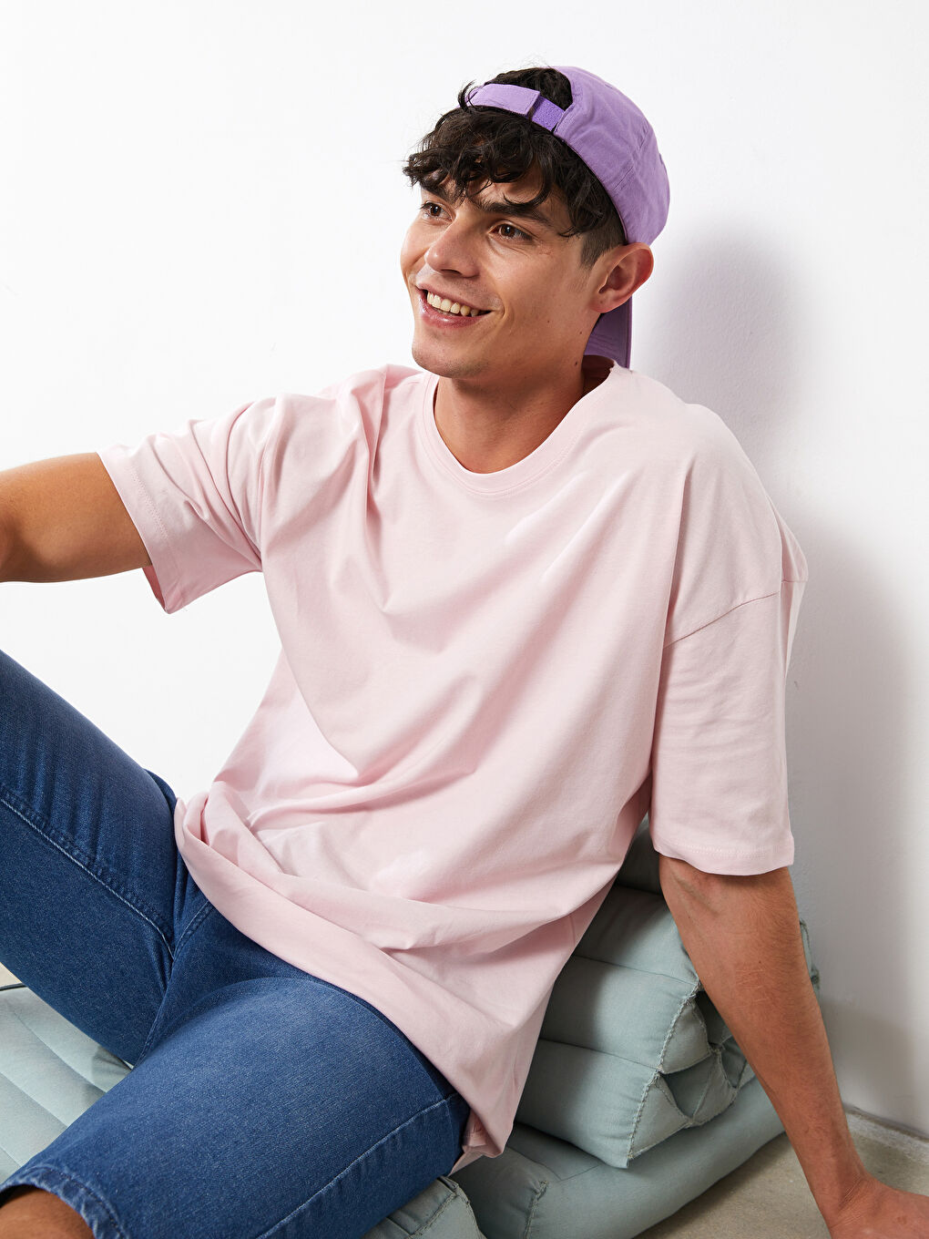 Pembe Oversize Bisiklet Yaka Kısa Kollu Baskılı Penye Erkek Tişört