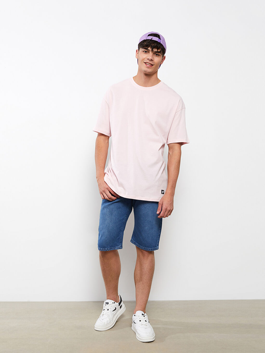 Pembe Oversize Bisiklet Yaka Kısa Kollu Baskılı Penye Erkek Tişört-1