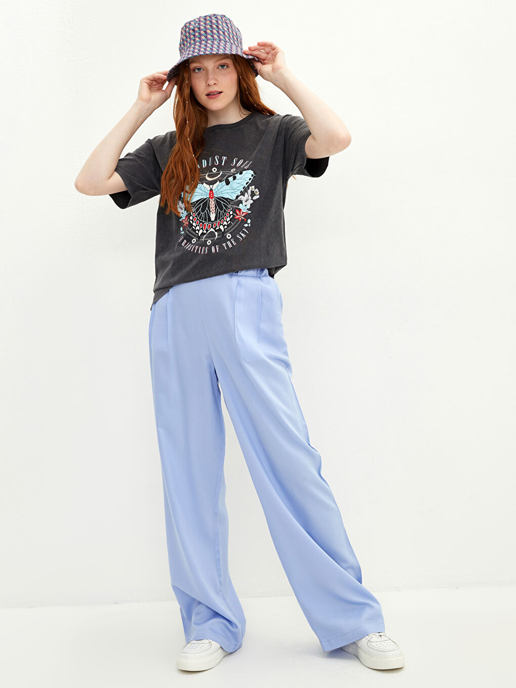 Antrasit Bisiklet Yaka Baskılı Kısa Kollu Pamuklu Kadın Tişört-1